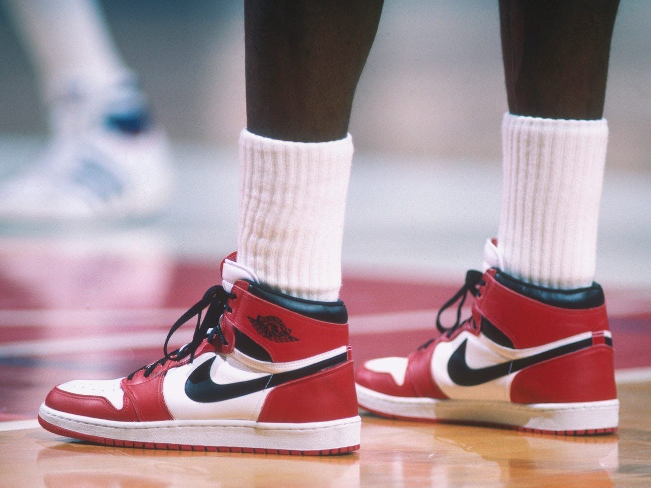 Mãn nhãn với những đôi giày sneaker nổi tiếng nhất theo thập kỷ